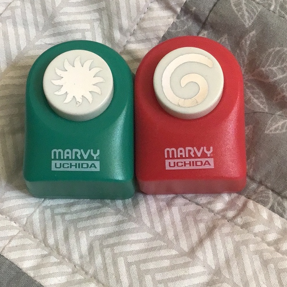 Marvy Uchida Sun Burst & Swirl Paper Punch set of 2